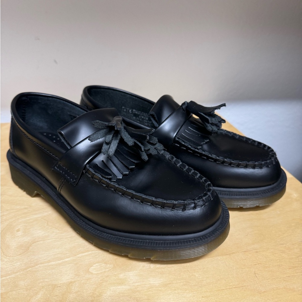 Black doc marten loafers size 6. Worn for 2 hours total